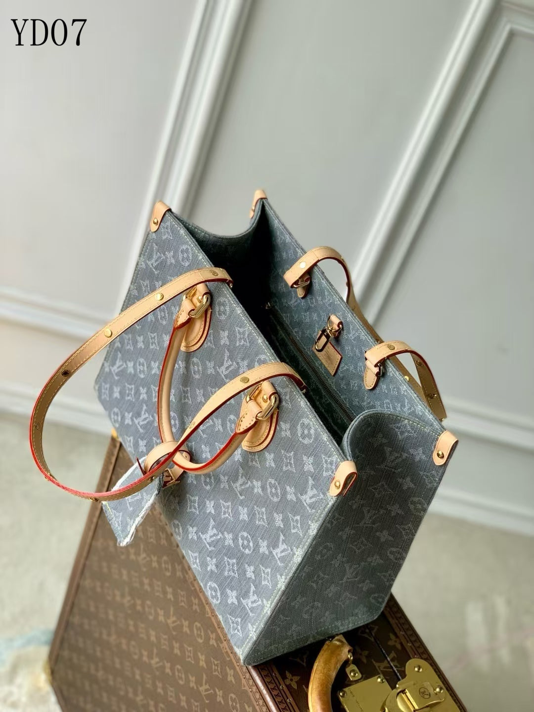 Monogram Denim OnTheGo MM