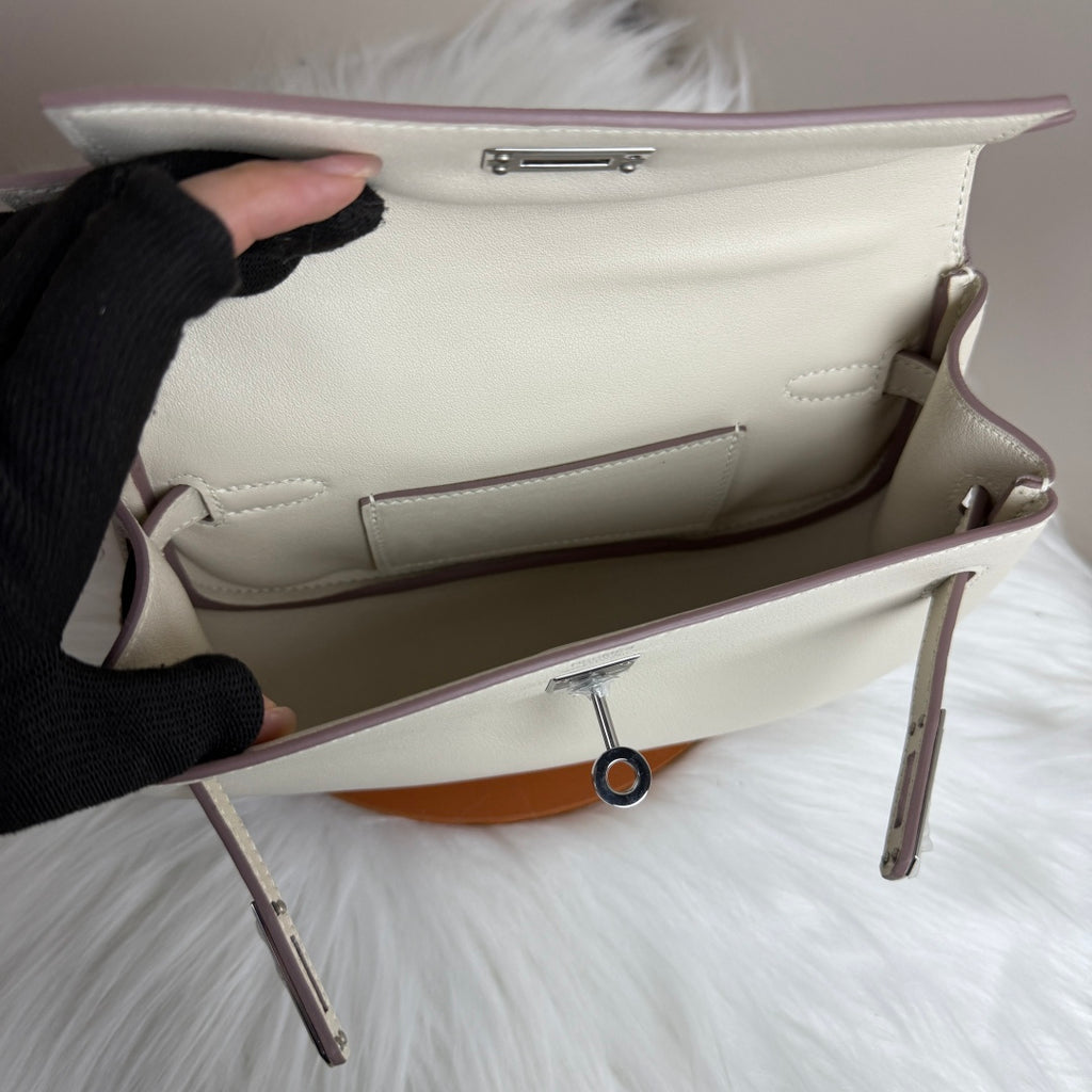 Kelly Move Moon Bag – Swift Leather, Silver hardware