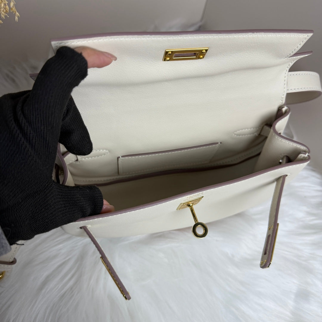 Kelly Move Moon Bag – Swift Leather, Gold hardware