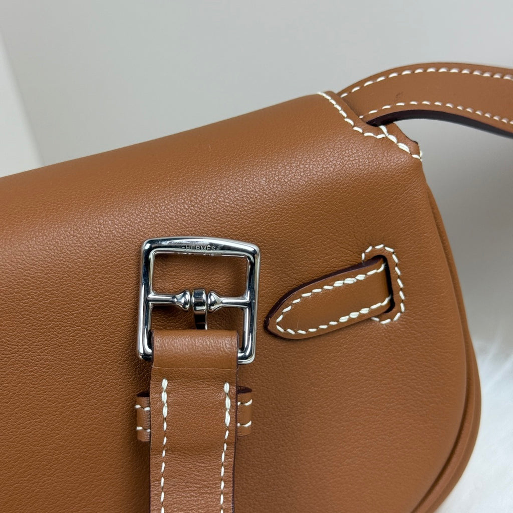 Kelly Move Moon Bag – Swift Leather, Silver hardware