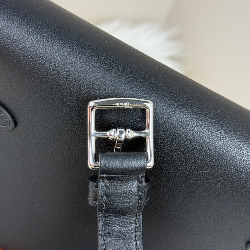 Kelly Move Moon Bag – Swift Leather, Silver hardware