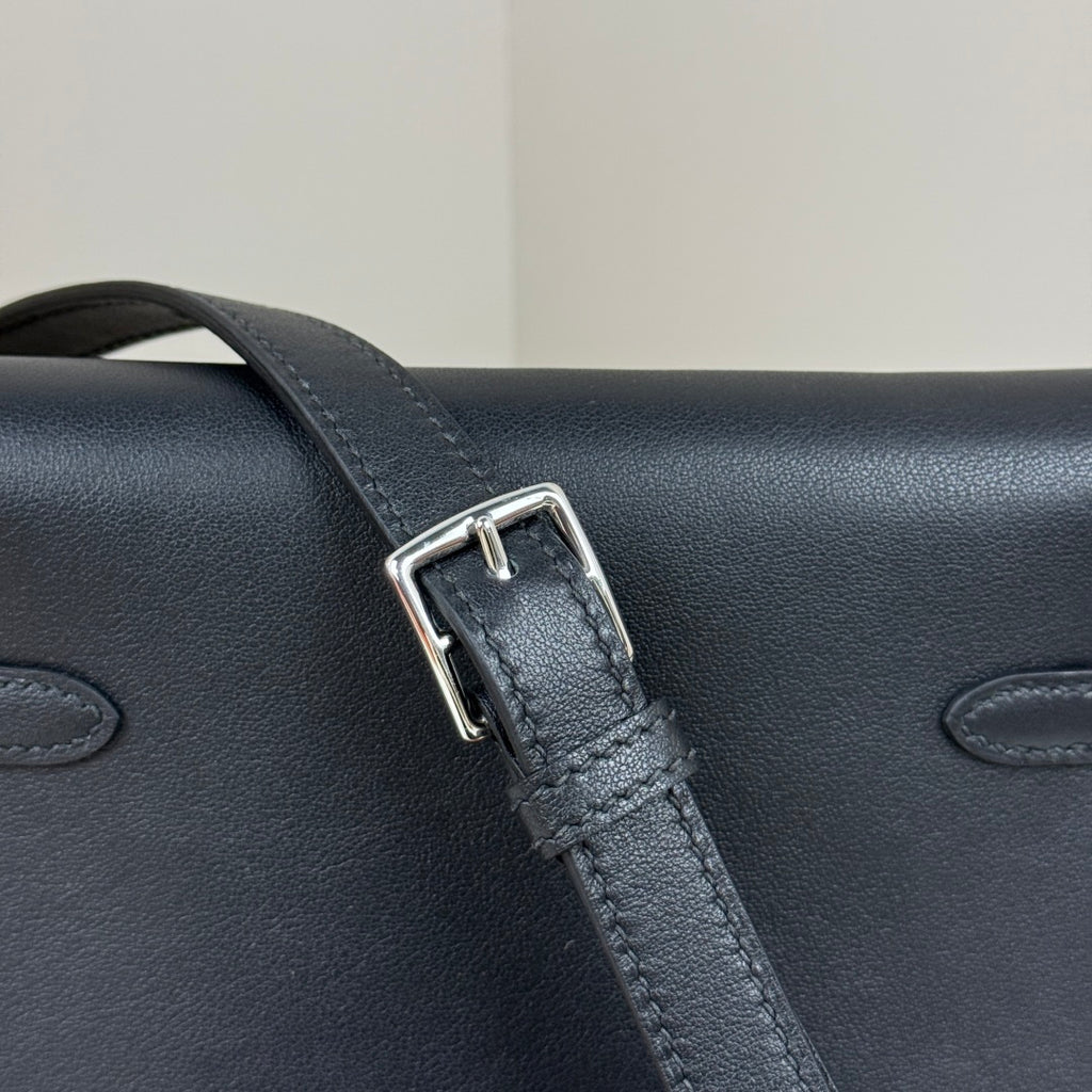 Kelly Move Moon Bag – Swift Leather, Silver hardware