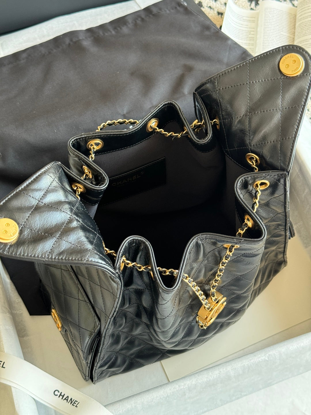 25 Medium Quilted Hobo Handbag