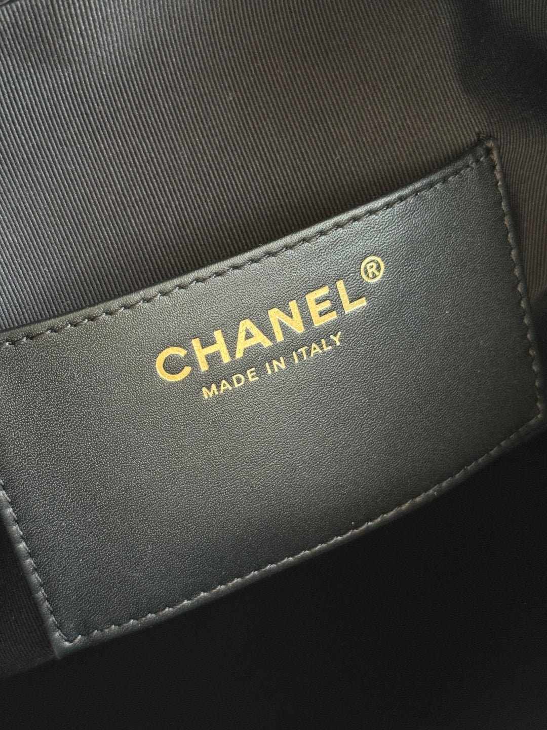 25 Medium Quilted Hobo Handbag