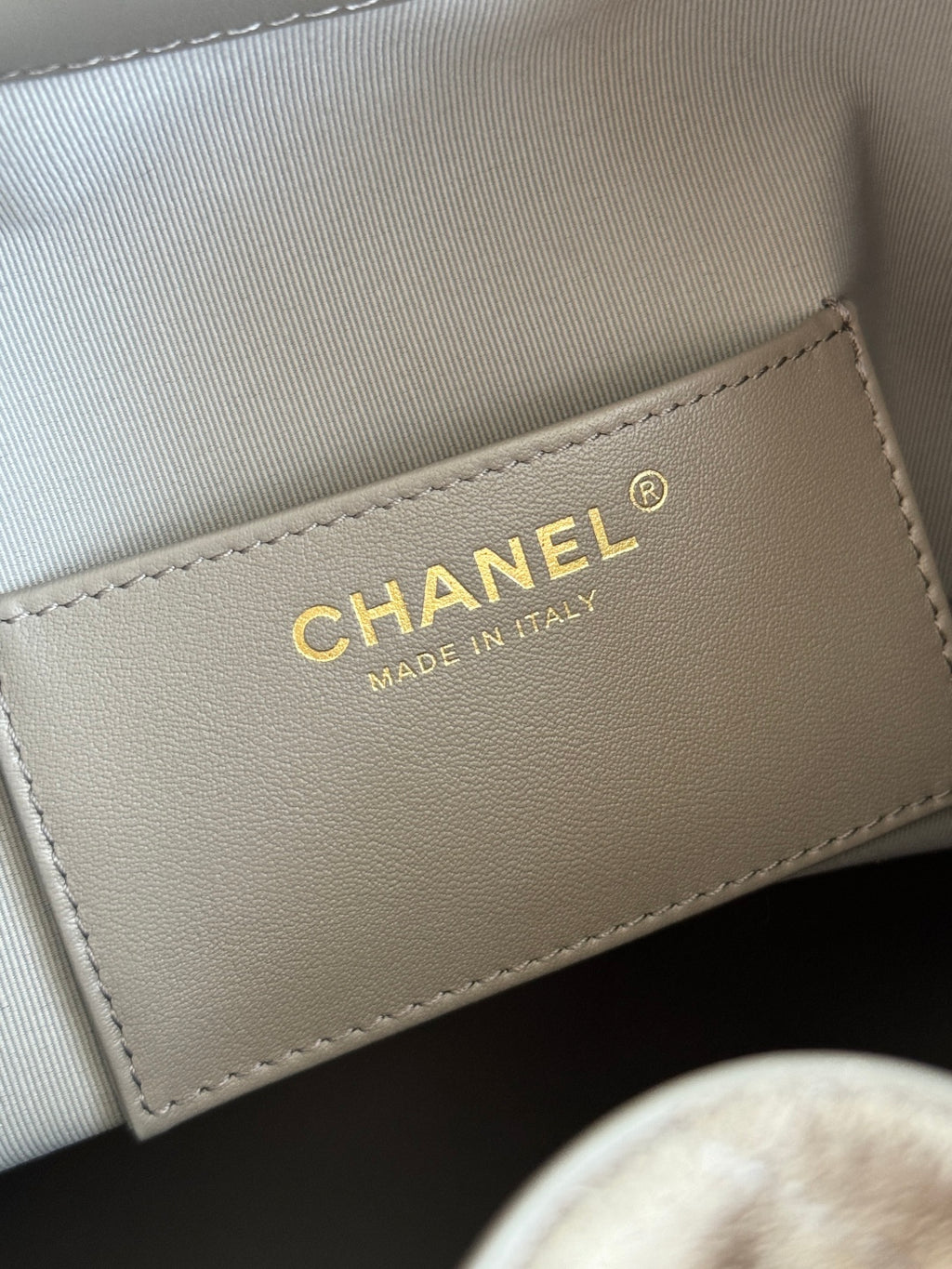 25 Large Quilted Handbag