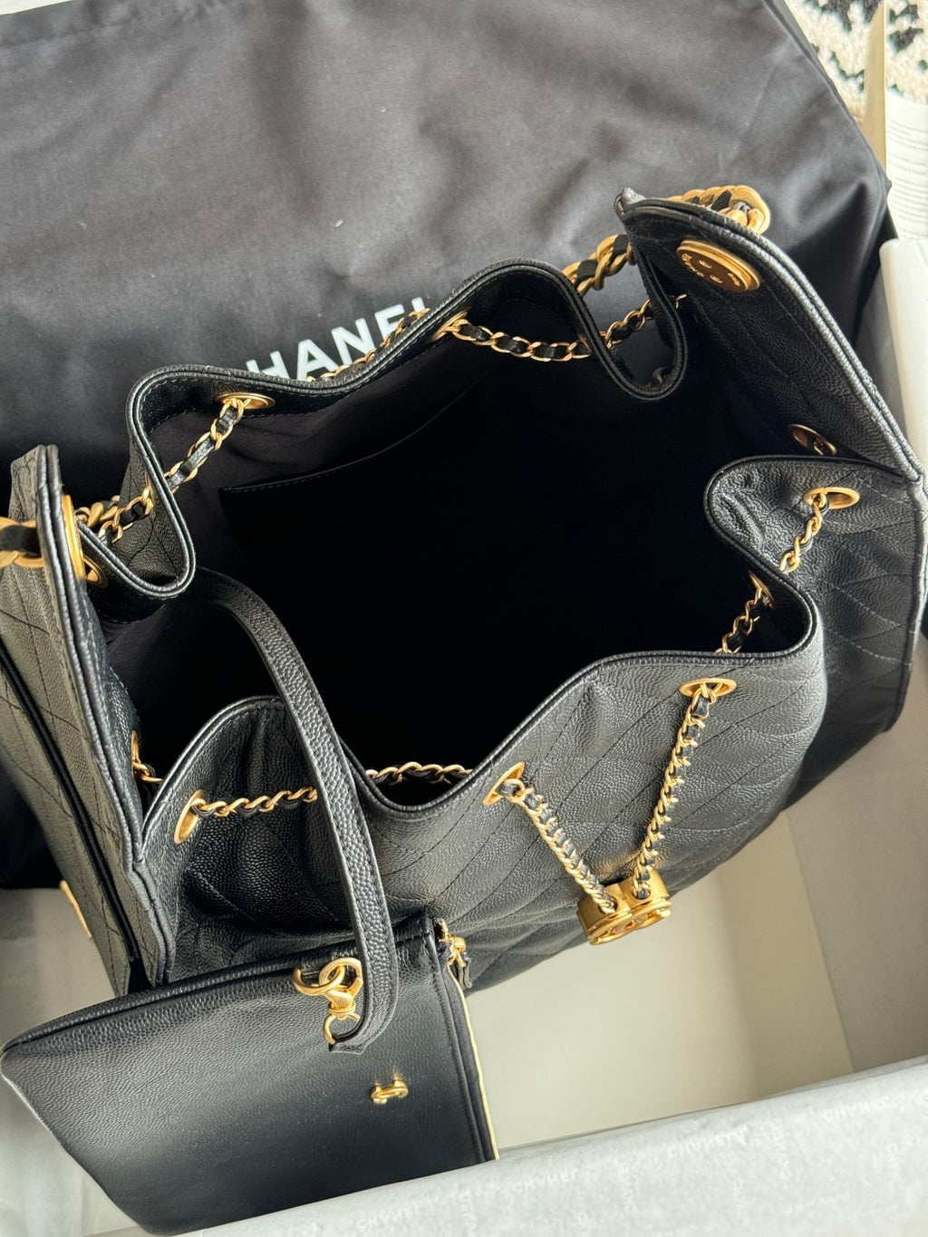 25 Medium Quilted Hobo Handbag