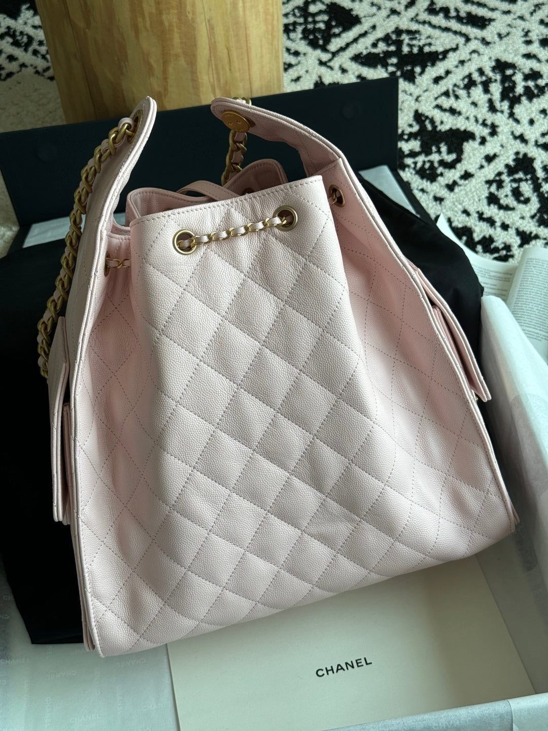 25 Large Quilted Handbag