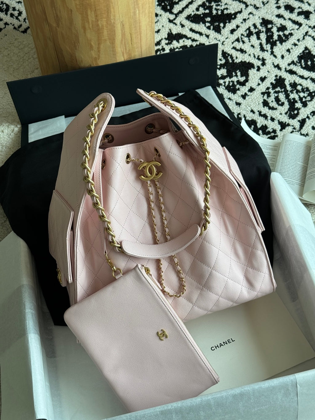 25 Large Quilted Handbag