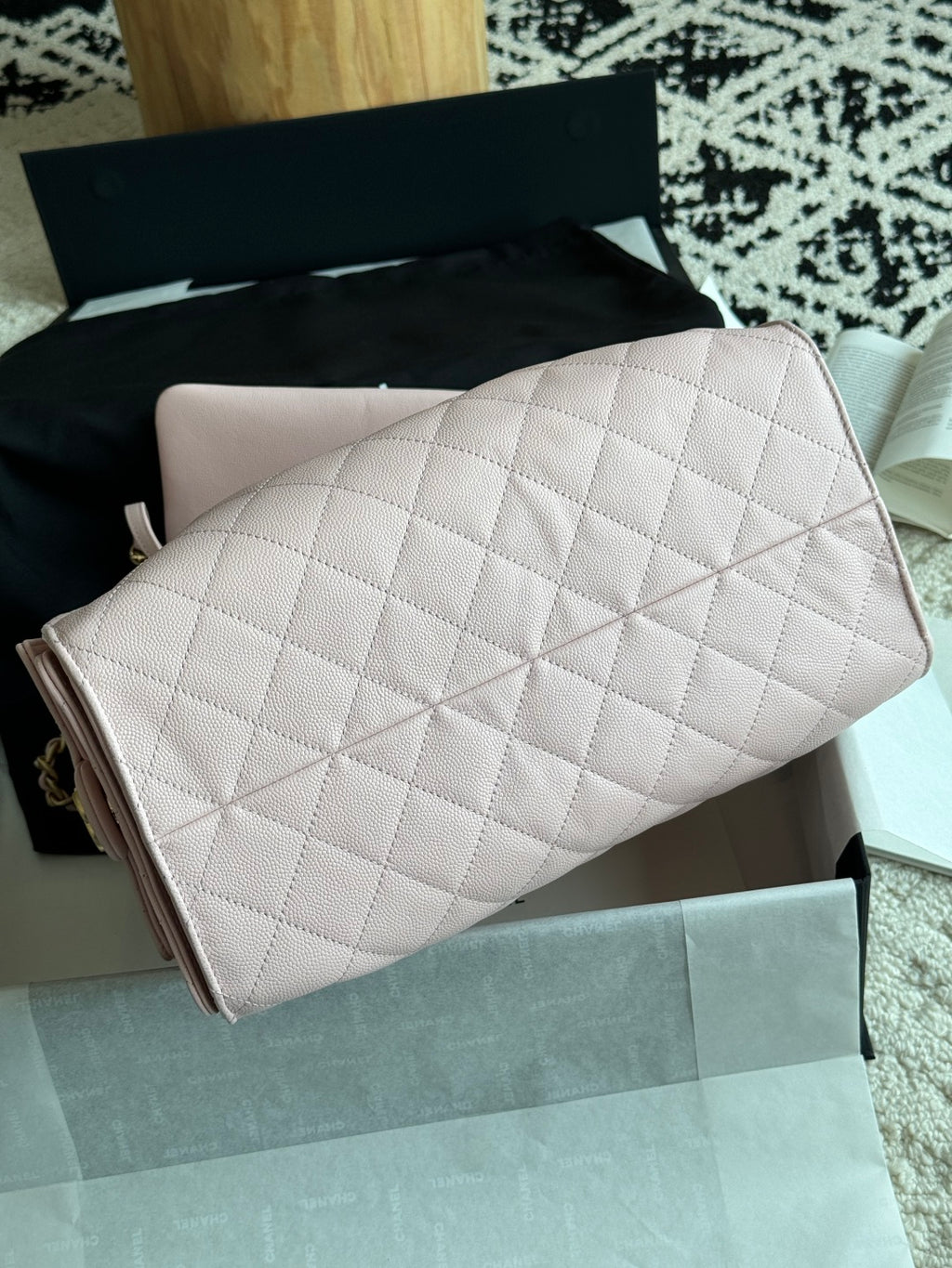 25 Large Quilted Handbag