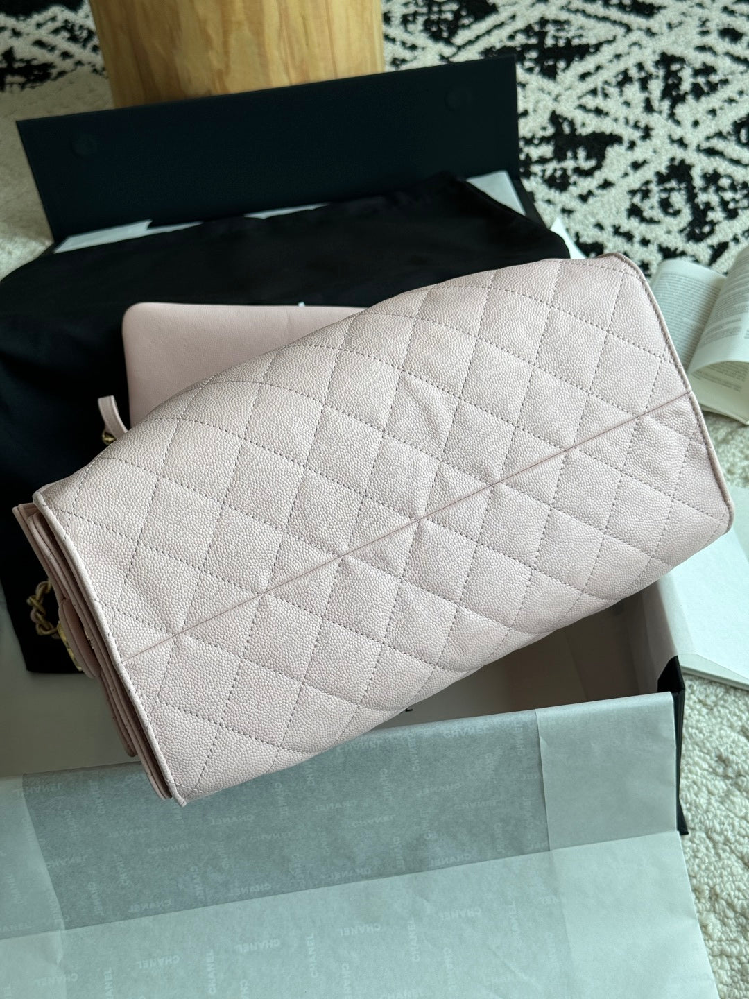 25 Large Quilted Handbag