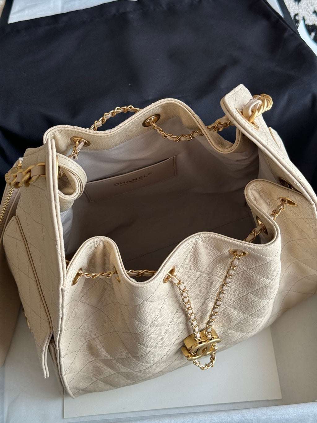 25 Large Quilted Handbag