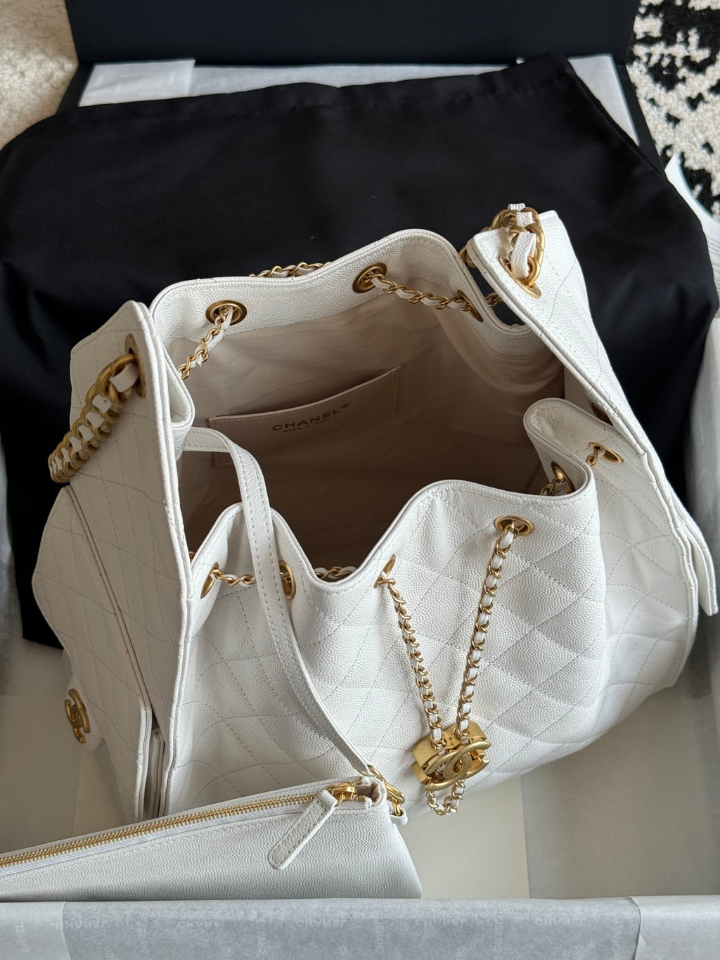 25 Medium Quilted Hobo Handbag