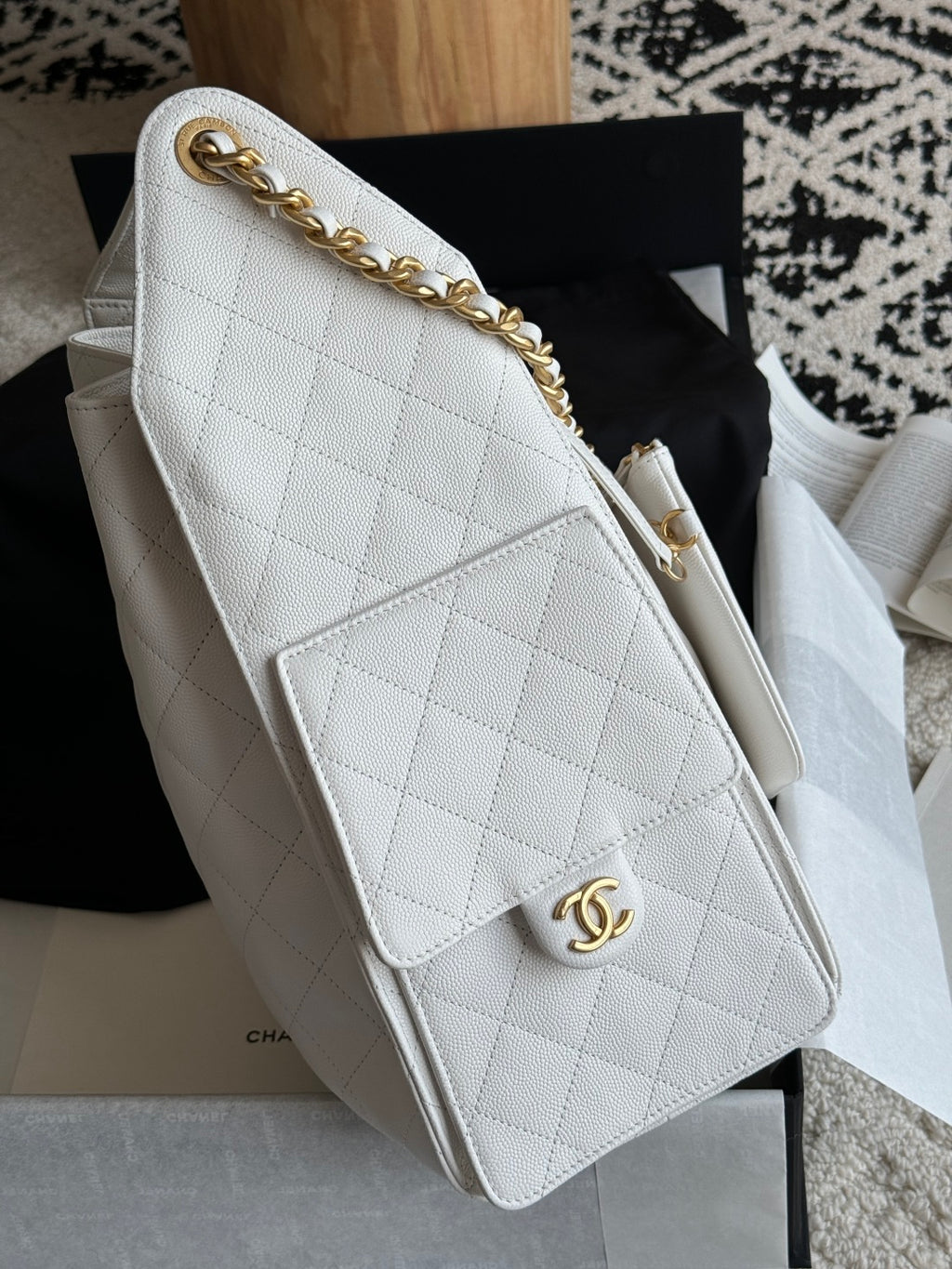 25 Medium Quilted Hobo Handbag