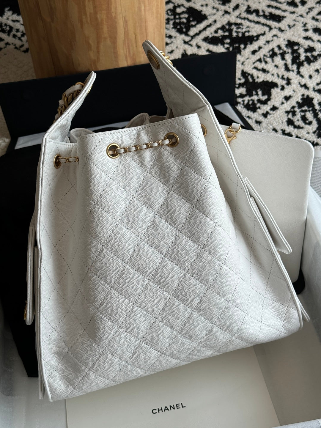 25 Medium Quilted Hobo Handbag