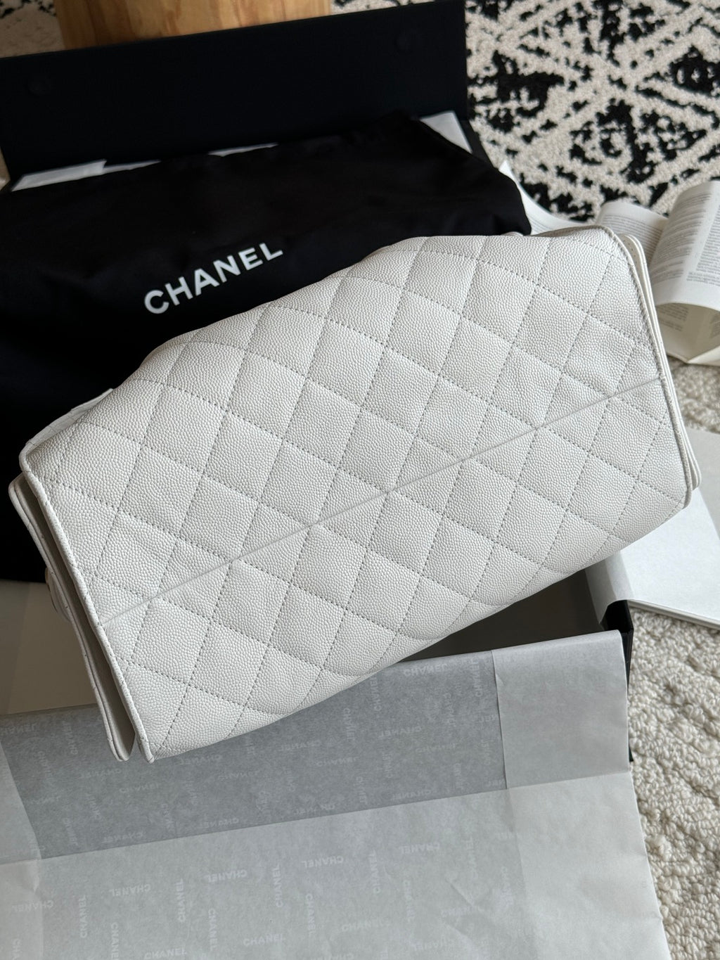 25 Medium Quilted Hobo Handbag