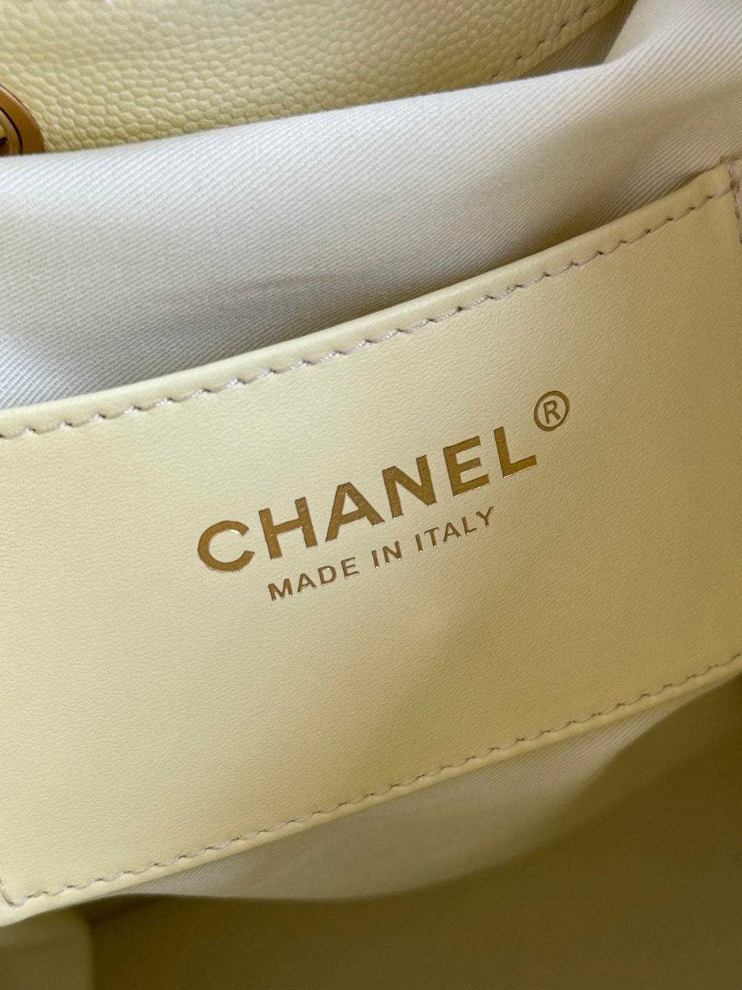 25 Large Quilted Handbag