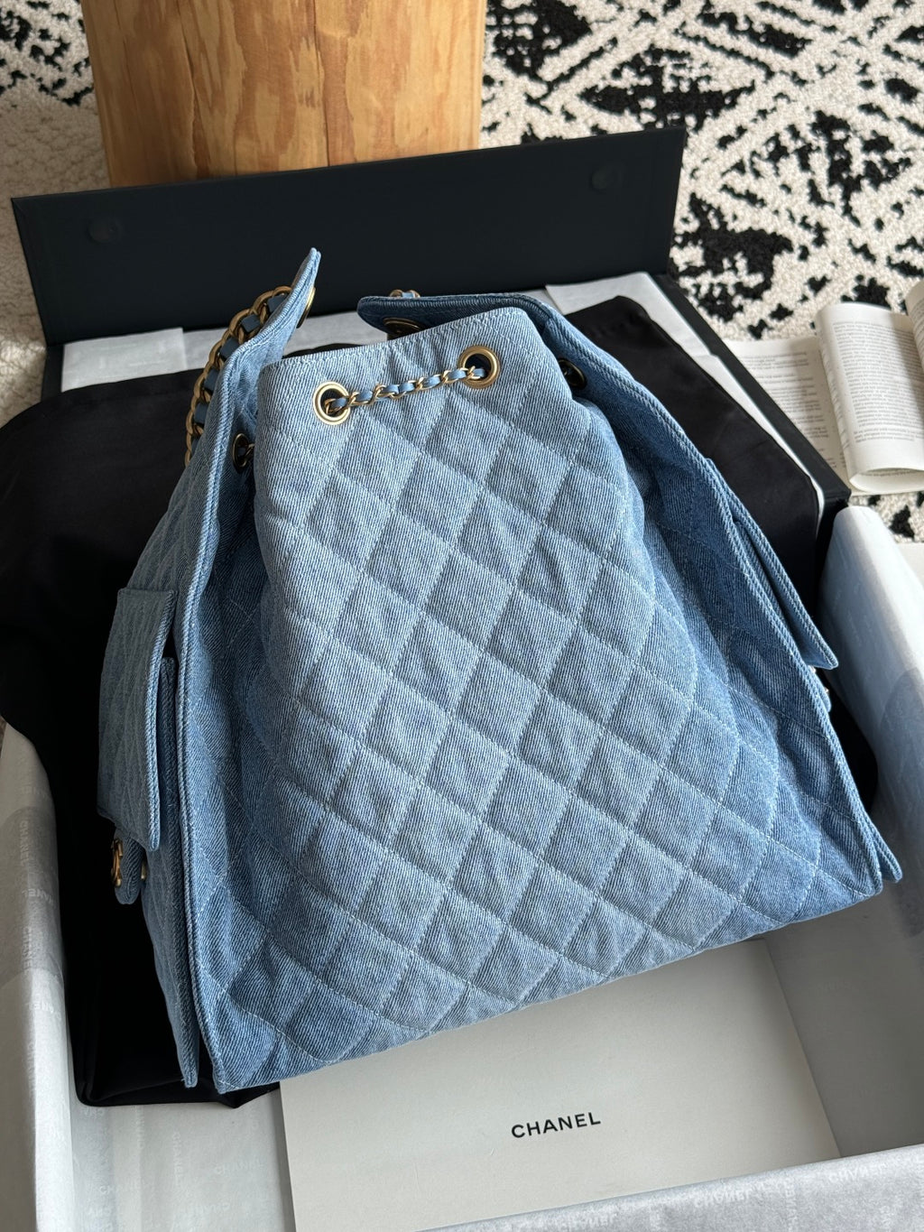 25 Large Quilted Handbag