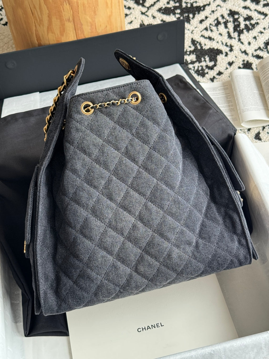25 Large Quilted Handbag