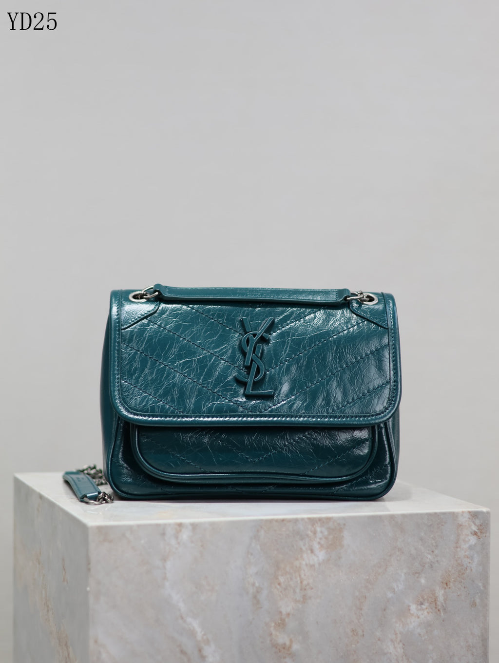 Niki Medium Patent Leather Shoulder Bag