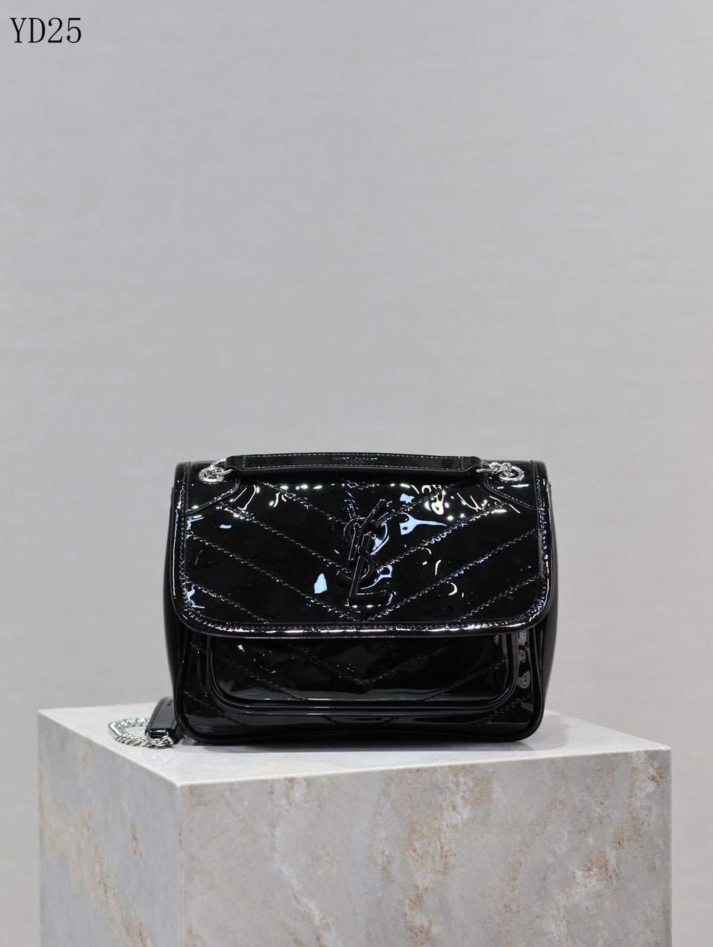 Niki Medium Patent Leather Shoulder Bag