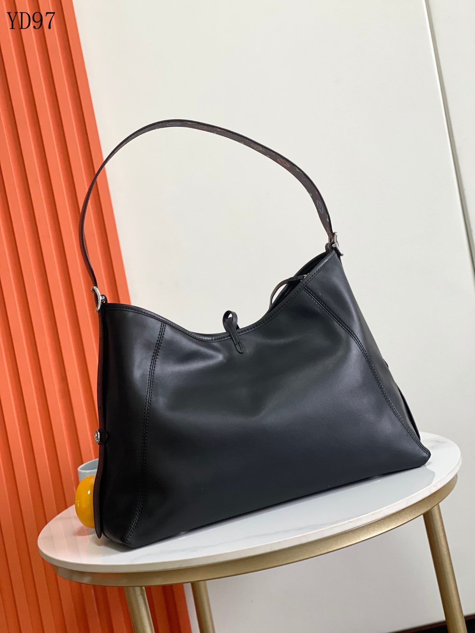 CarryAll Vibe Shoulder Bag