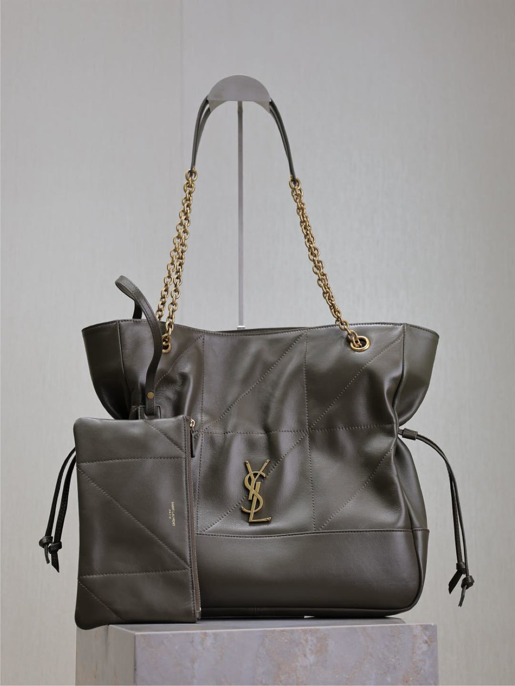 Niki Soft Chain Shoulder Bag
