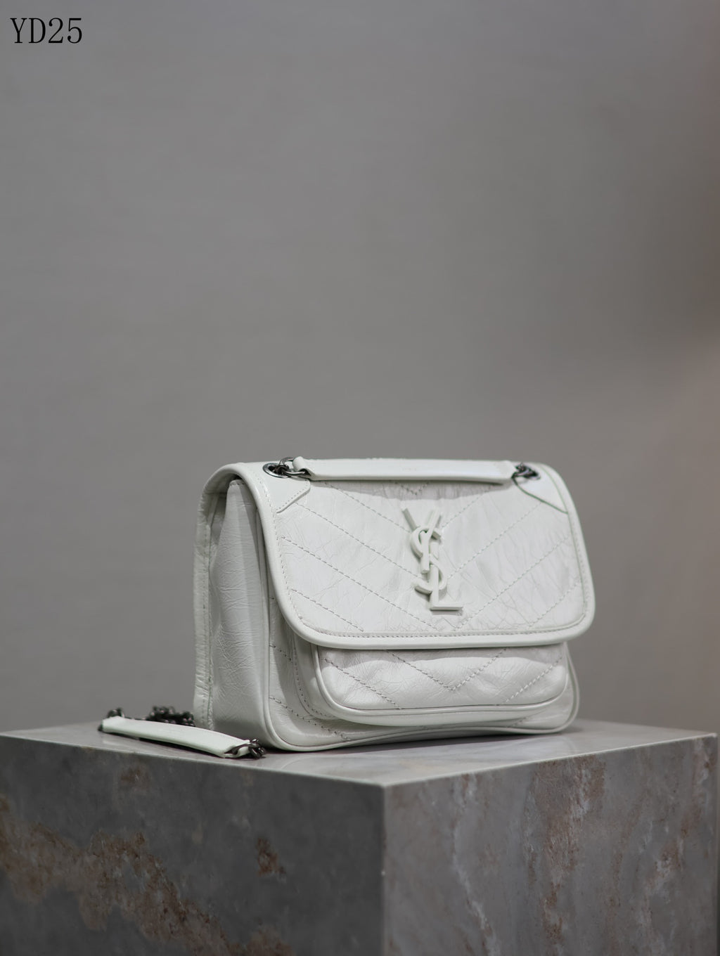 Niki Medium Patent Leather Shoulder Bag