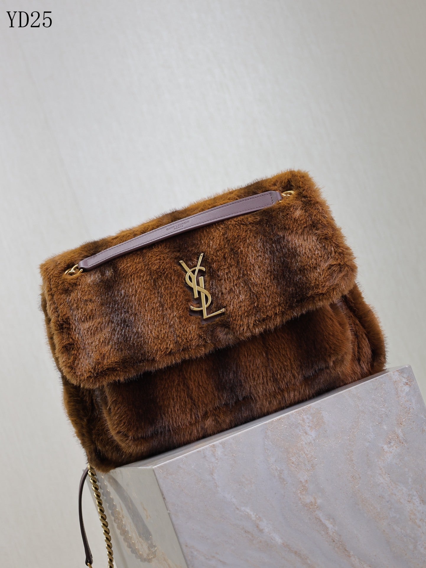 Niki Medium in Shearling Bag