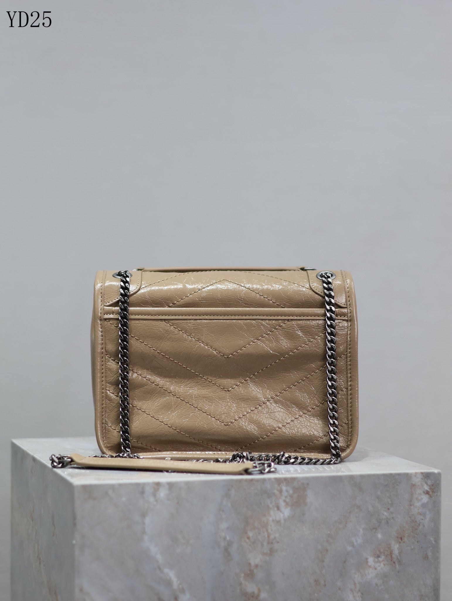 Niki Medium Patent Leather Shoulder Bag