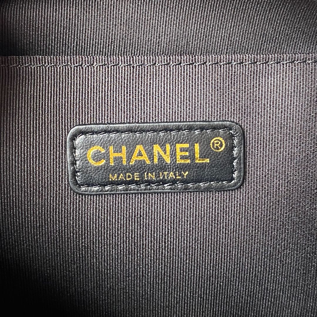 Quilted Dual-Pocket Crossbody Bag