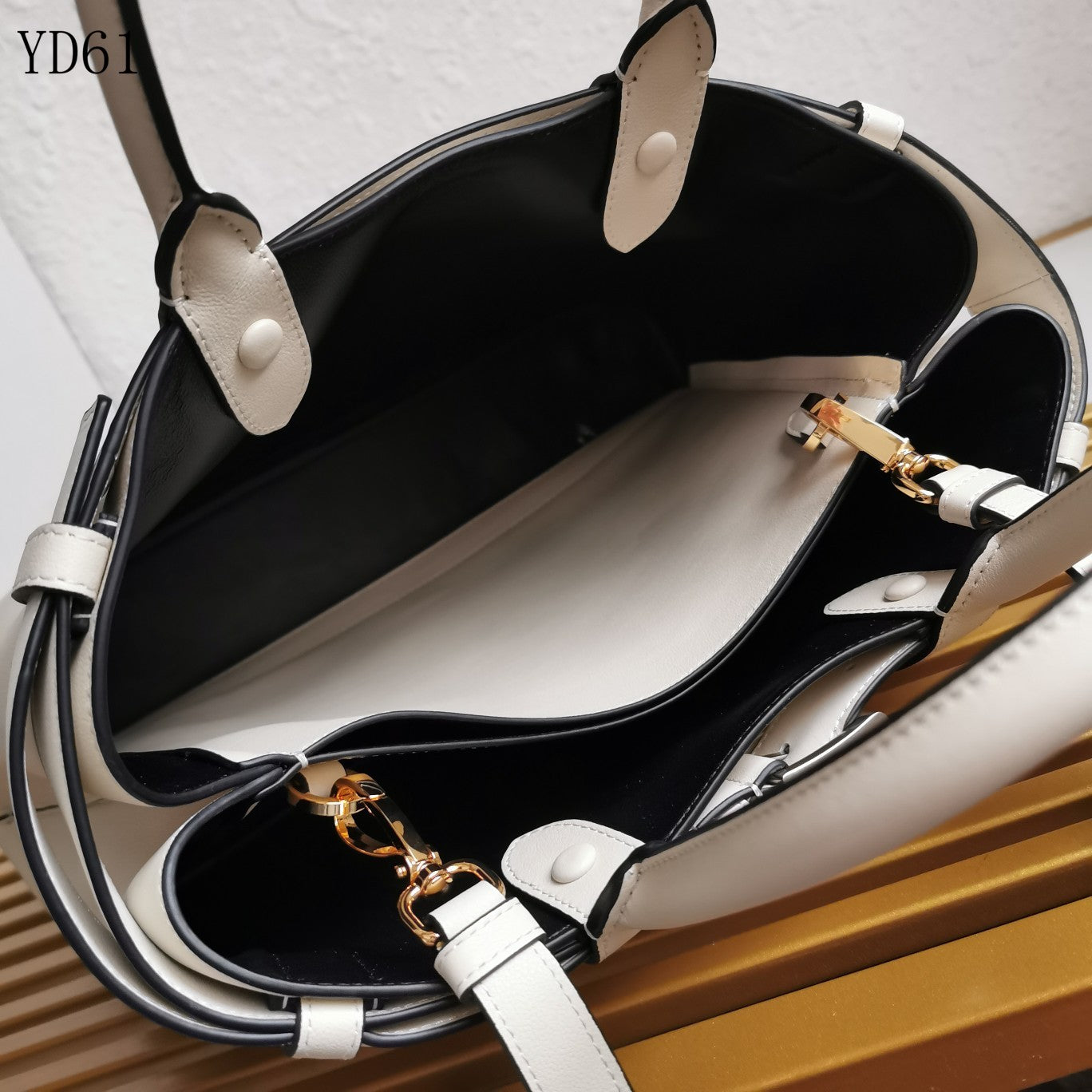 Buckle Belted Medium Leather Tote Bag