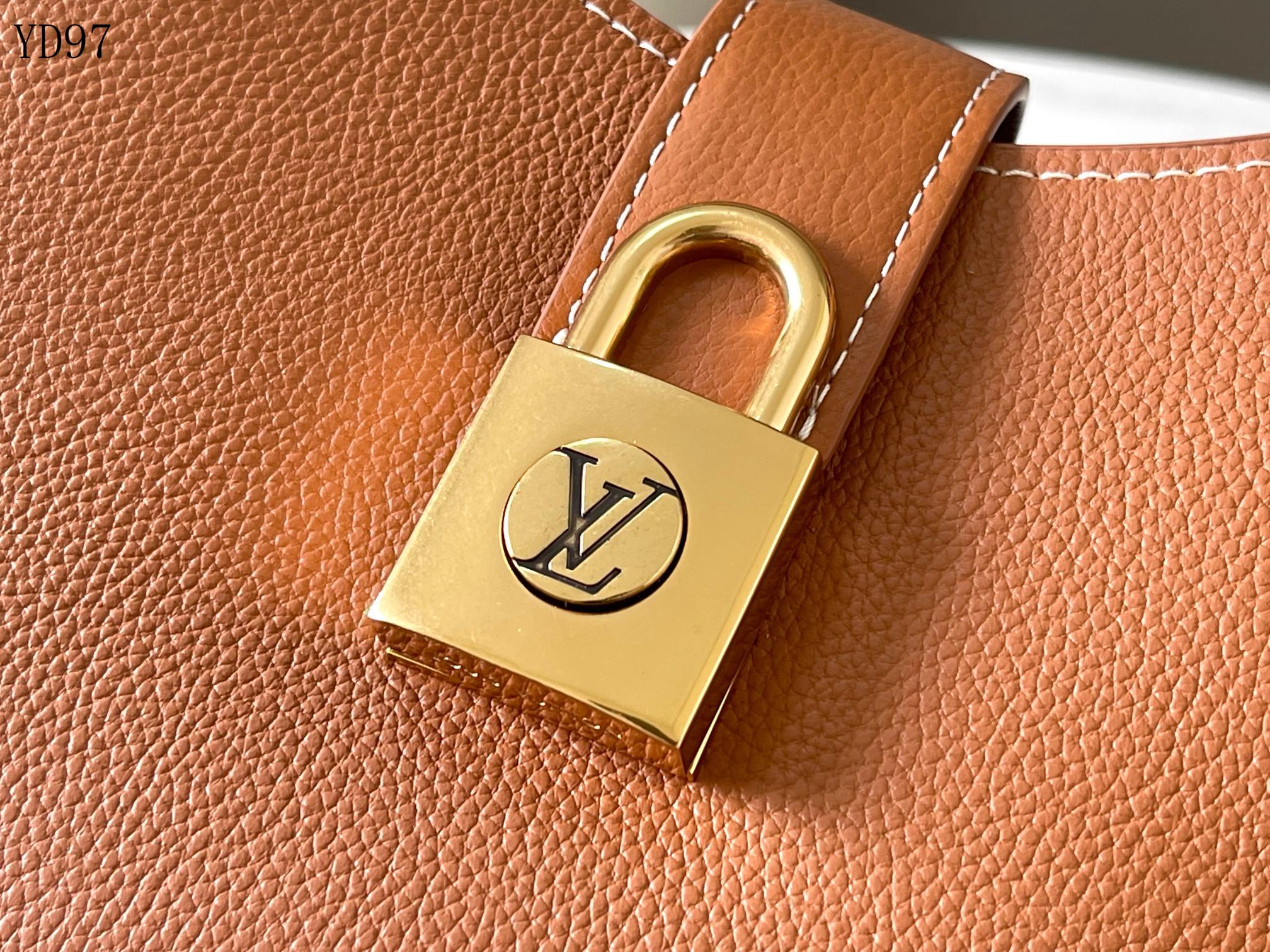 Low Key Shoulder Bag