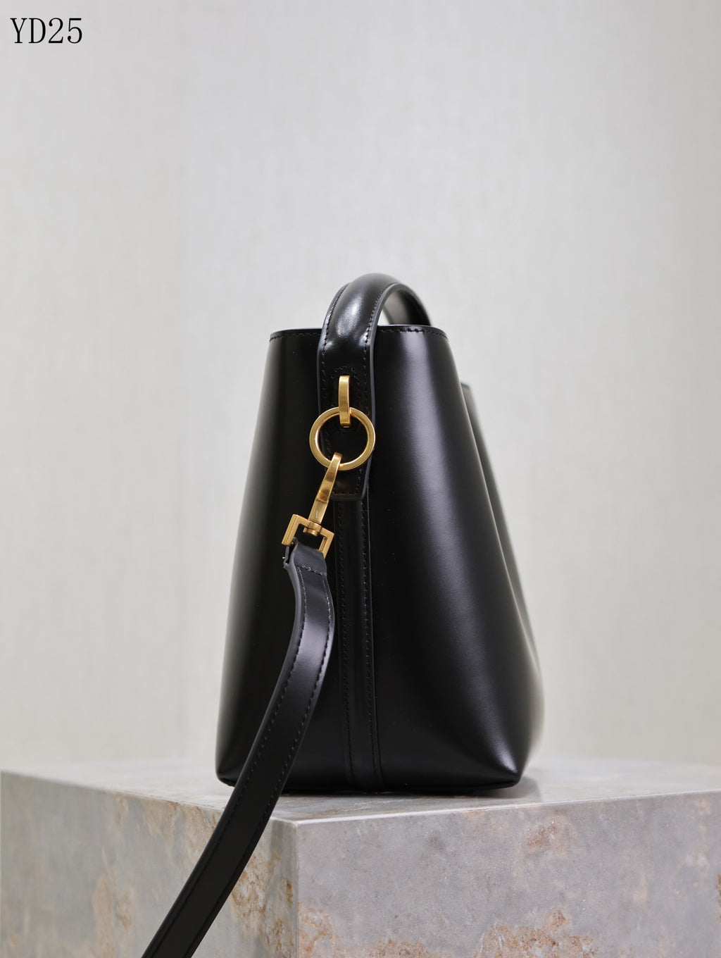 Le 37 Small Bucket Bag