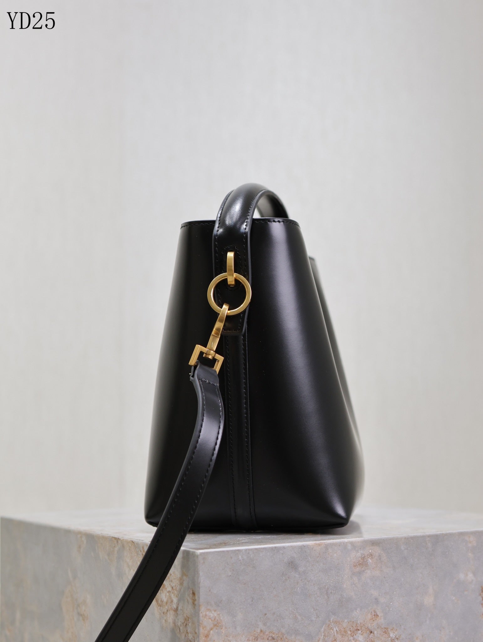 Le 37 Small Bucket Bag