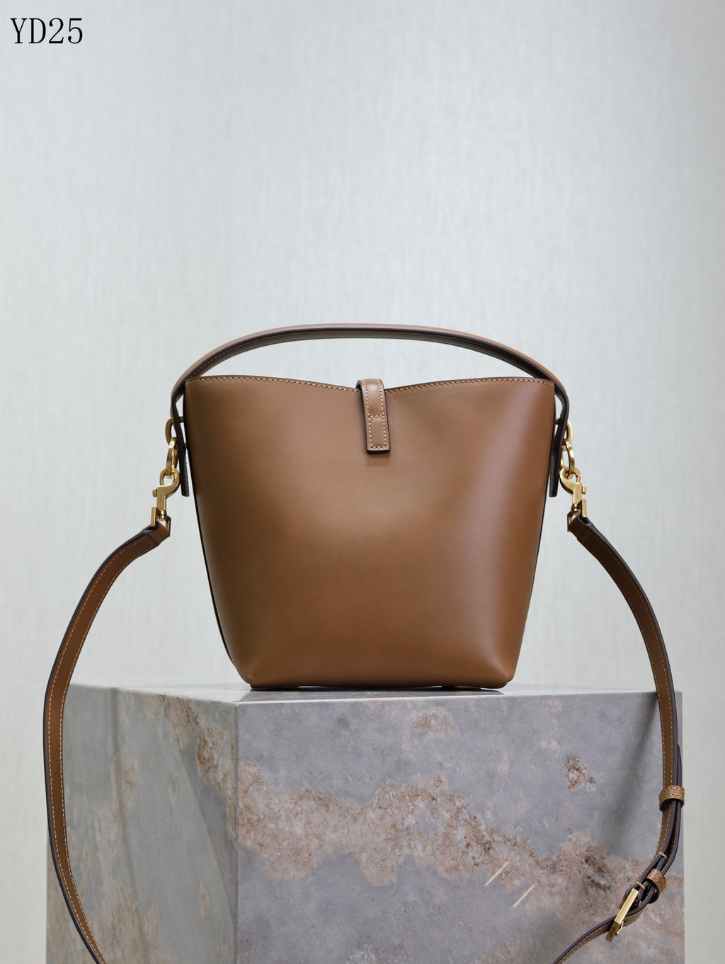 Le 37 Small Bucket Bag