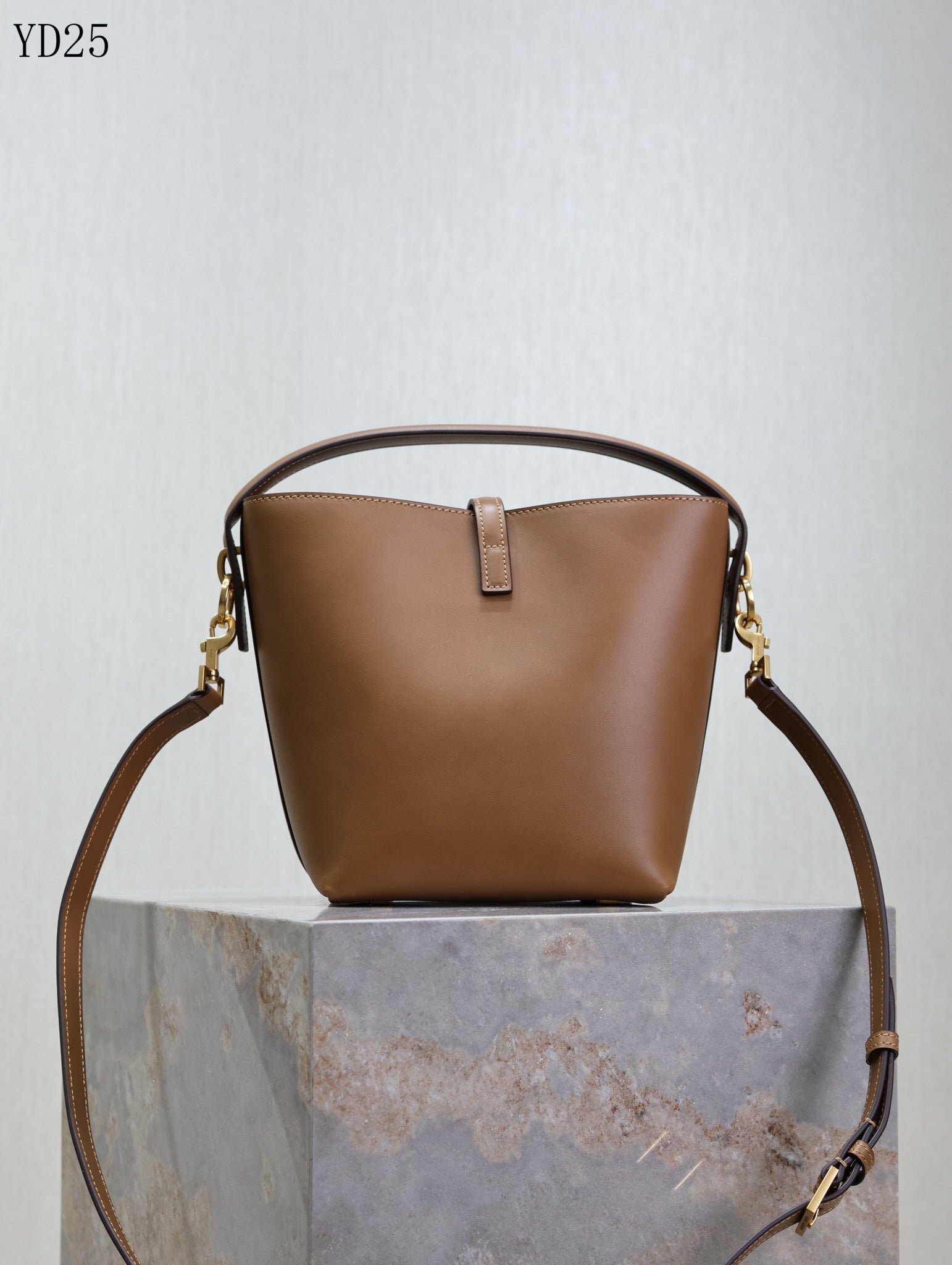 Le 37 Small Bucket Bag