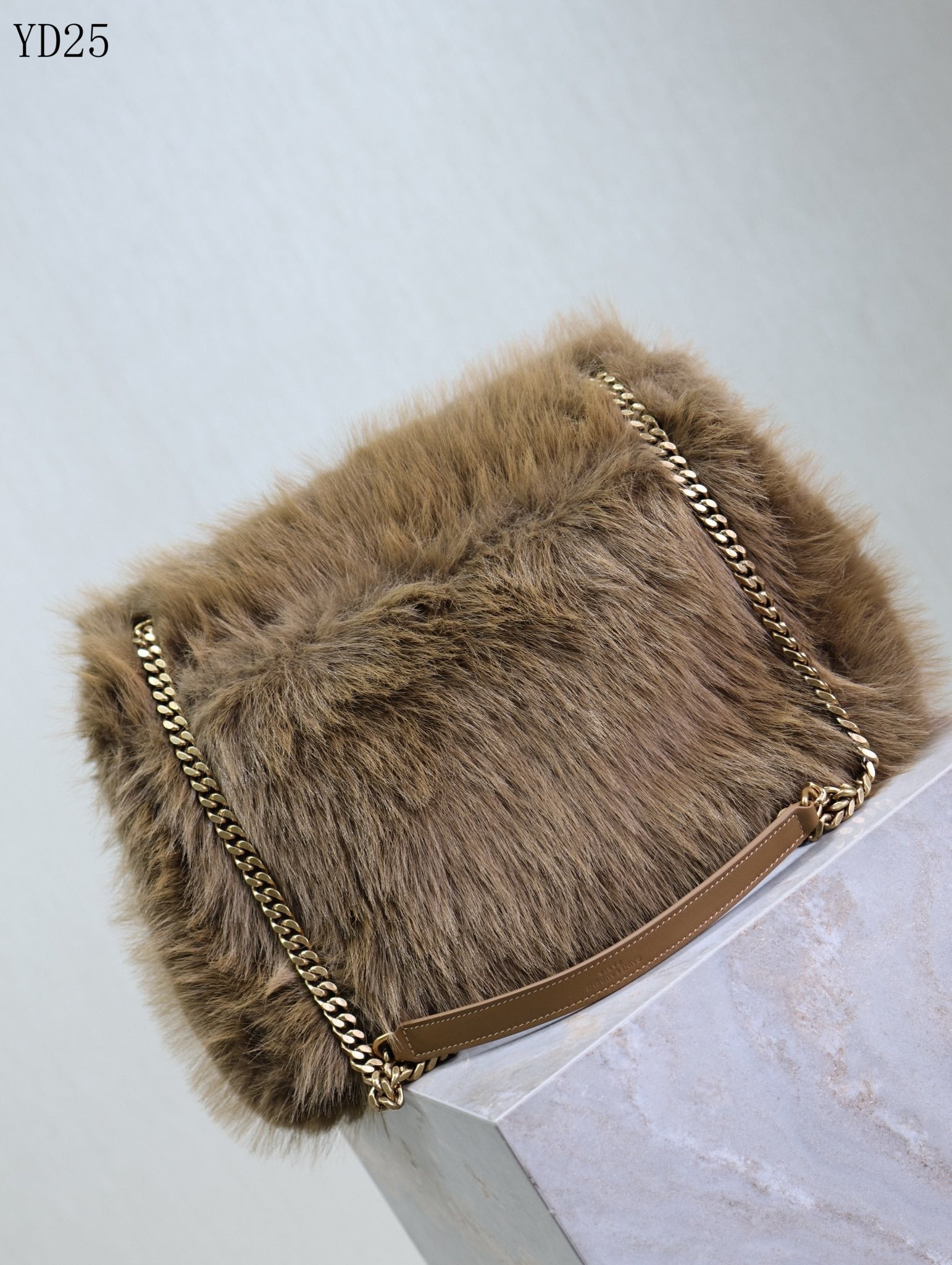 Niki Medium in Shearling Bag