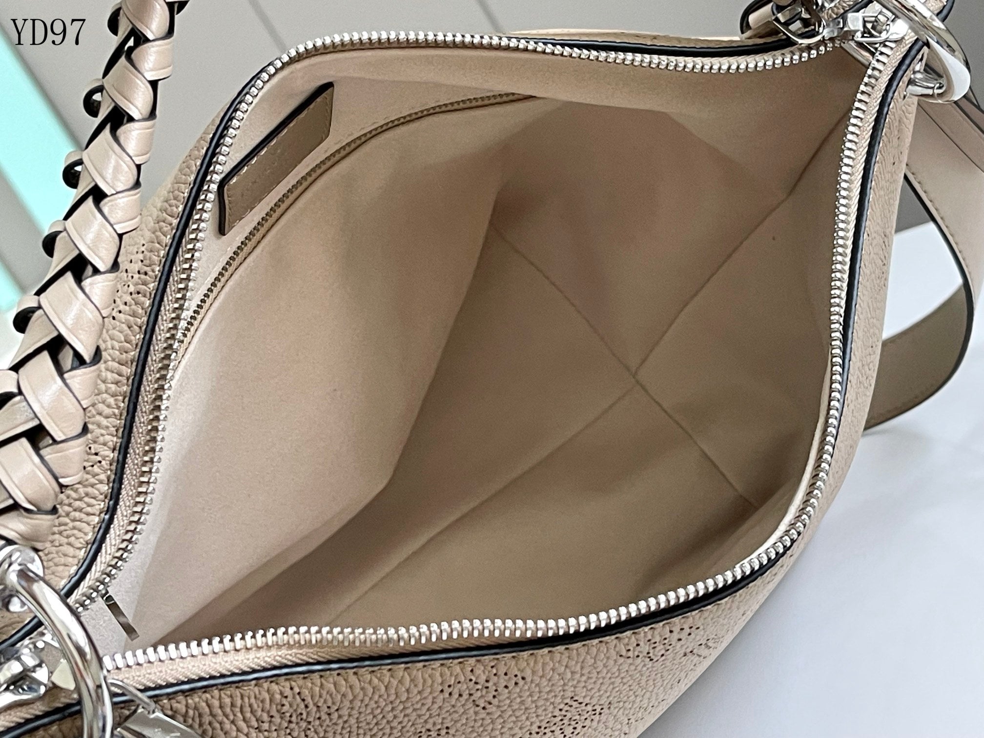 Beaubourg Hobo MM Bag