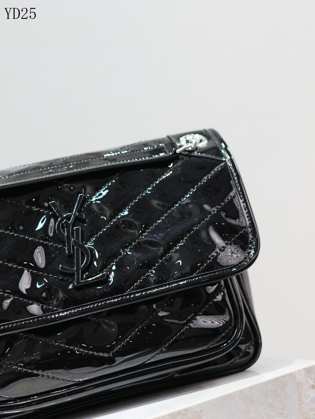 Niki Medium Patent Leather Shoulder Bag