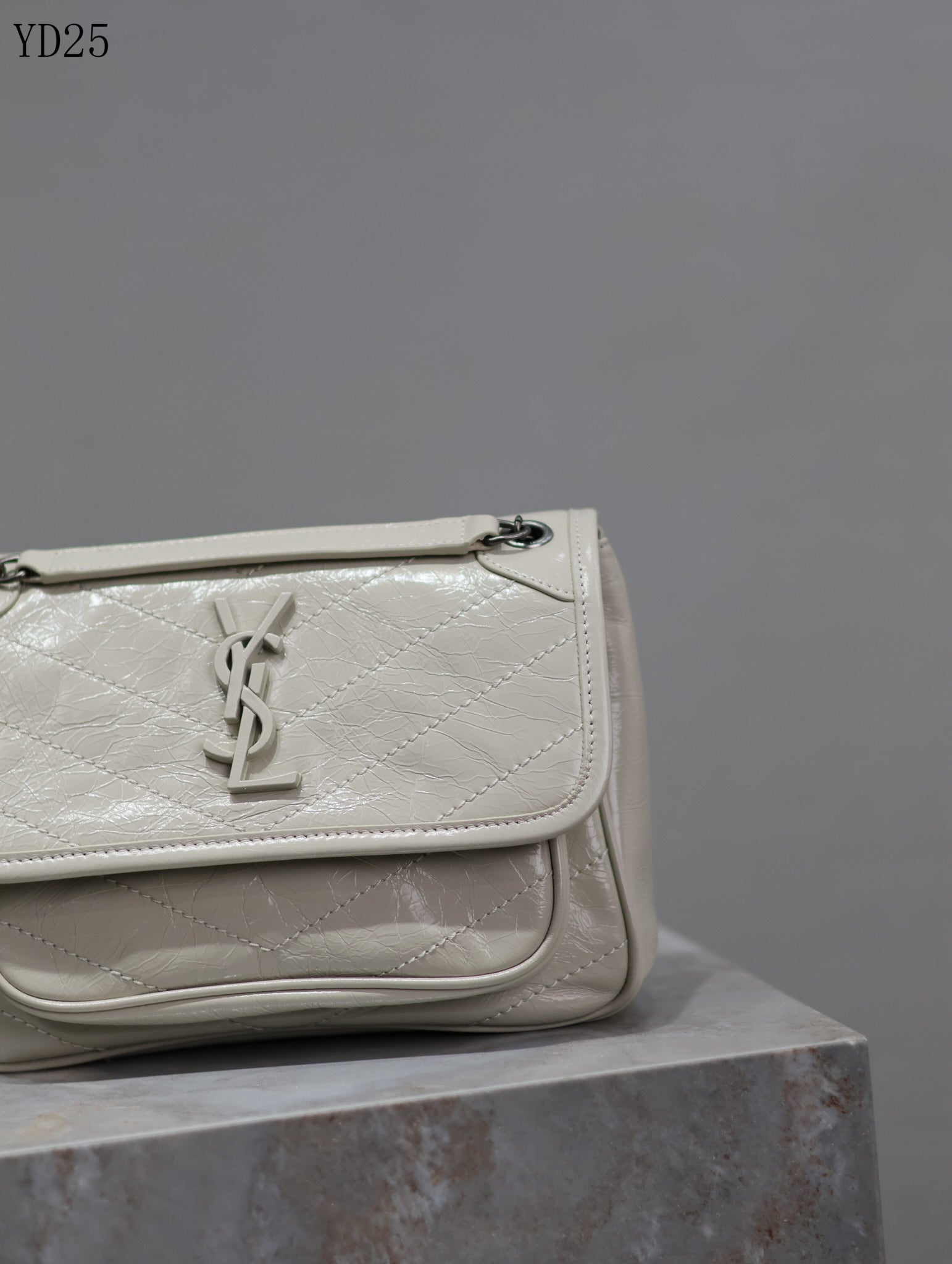 Niki Medium Patent Leather Shoulder Bag