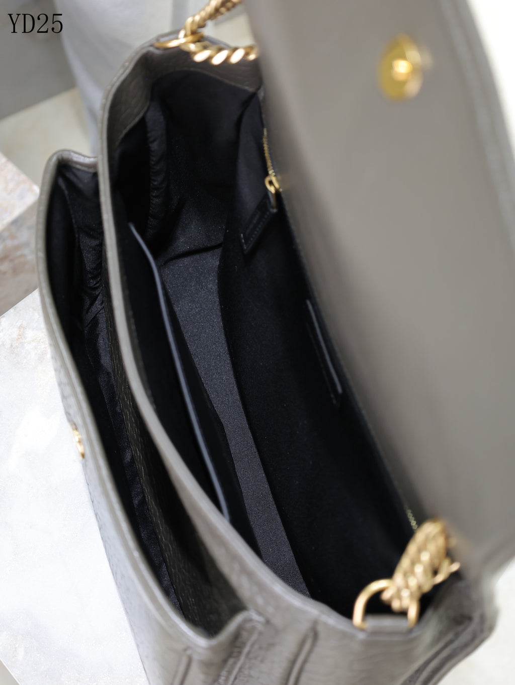 Niki Medium Grained Leather Bag