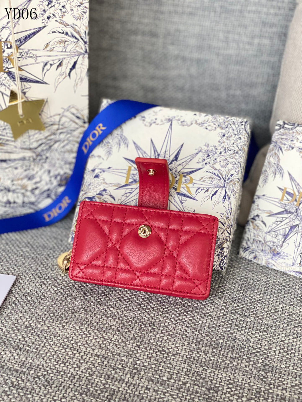 Quilted Leather Compact Wallet