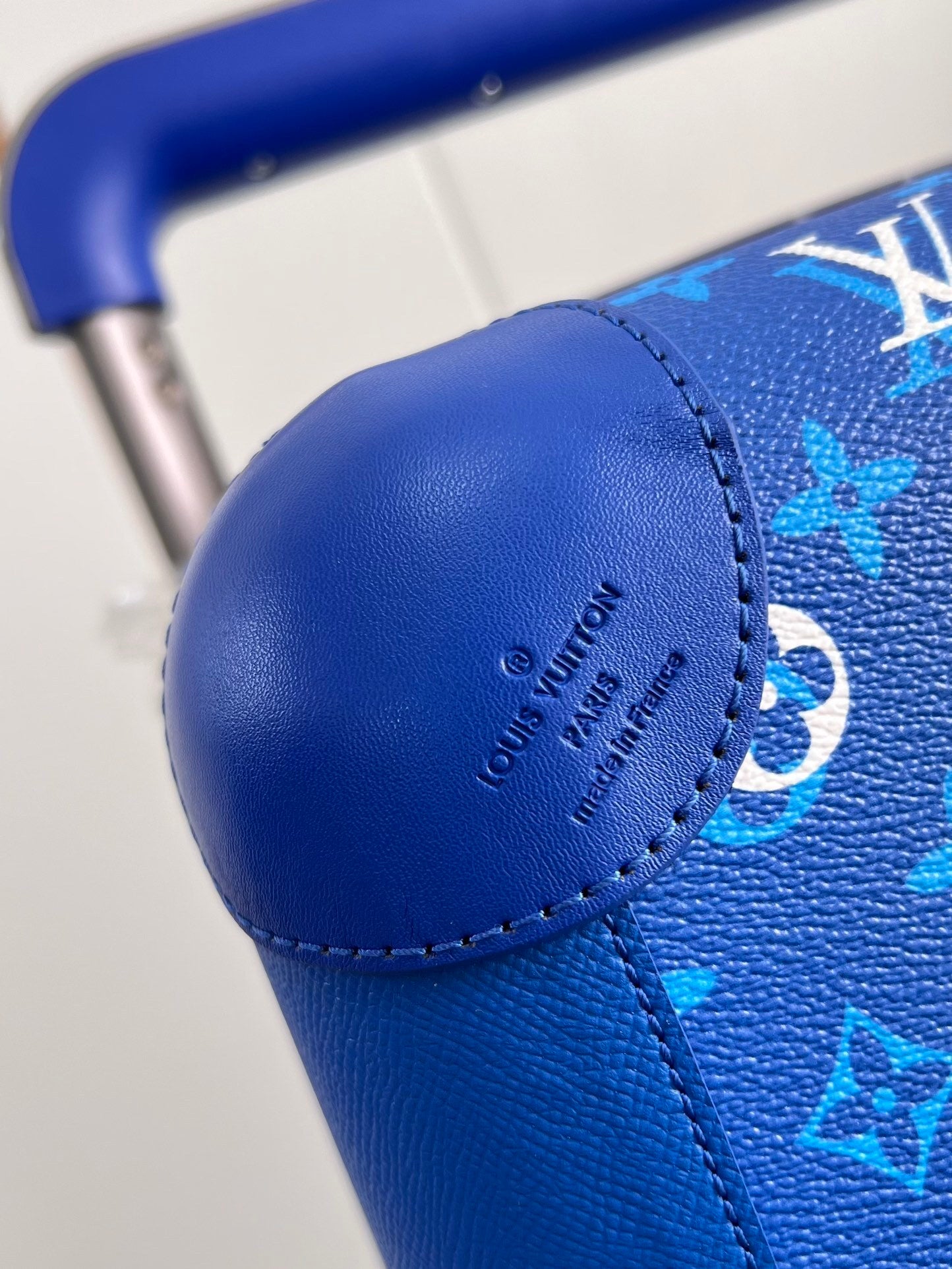 Horizon Style Cabin Suitcase