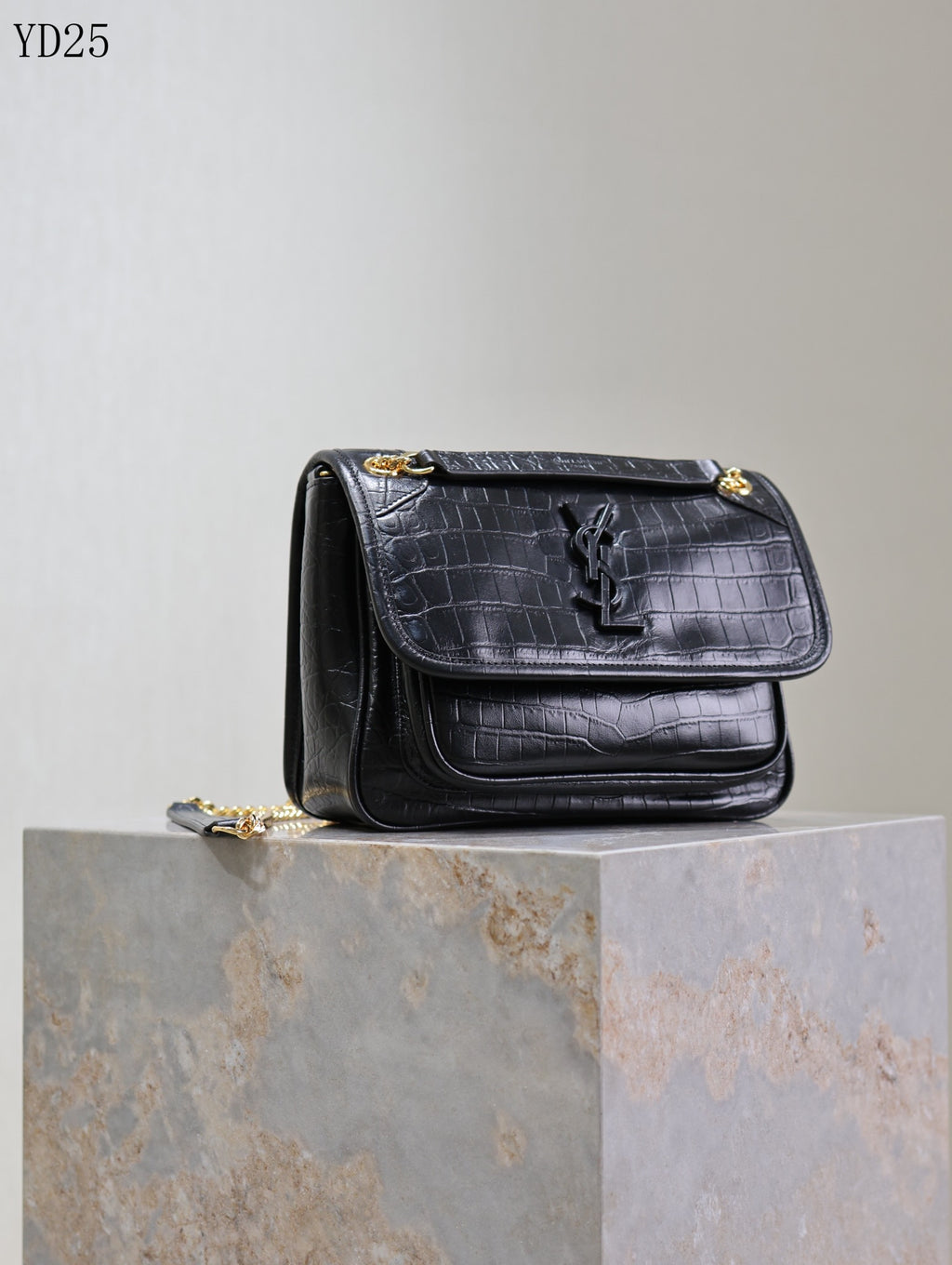 Niki Medium Patent Leather Shoulder Bag