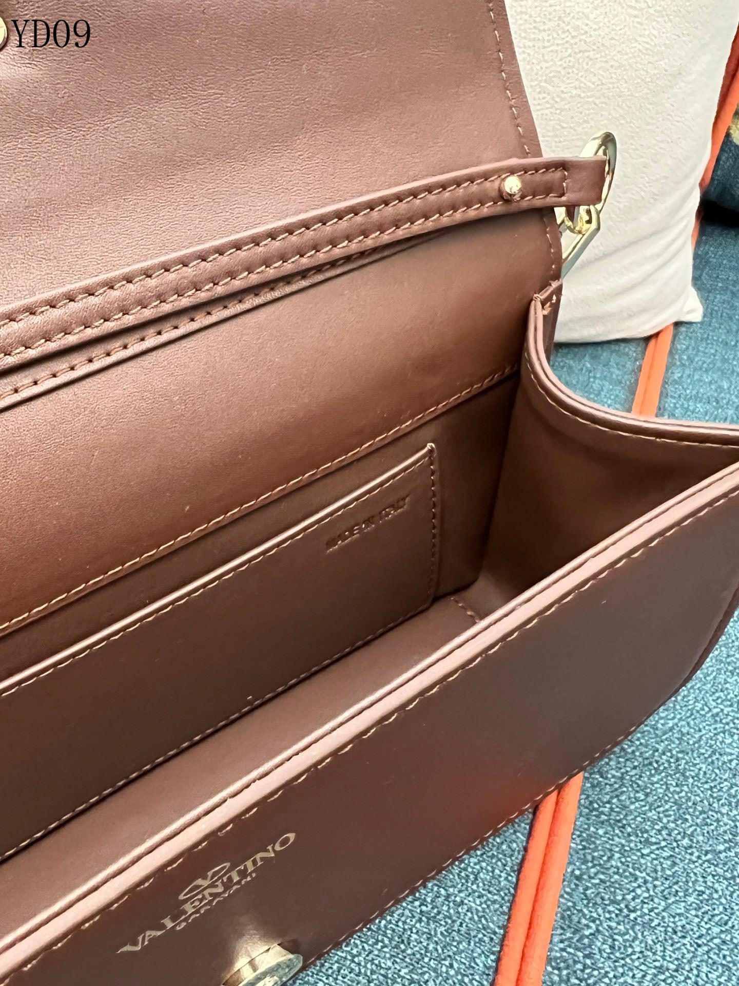 Garavani VLogo Signature Bag