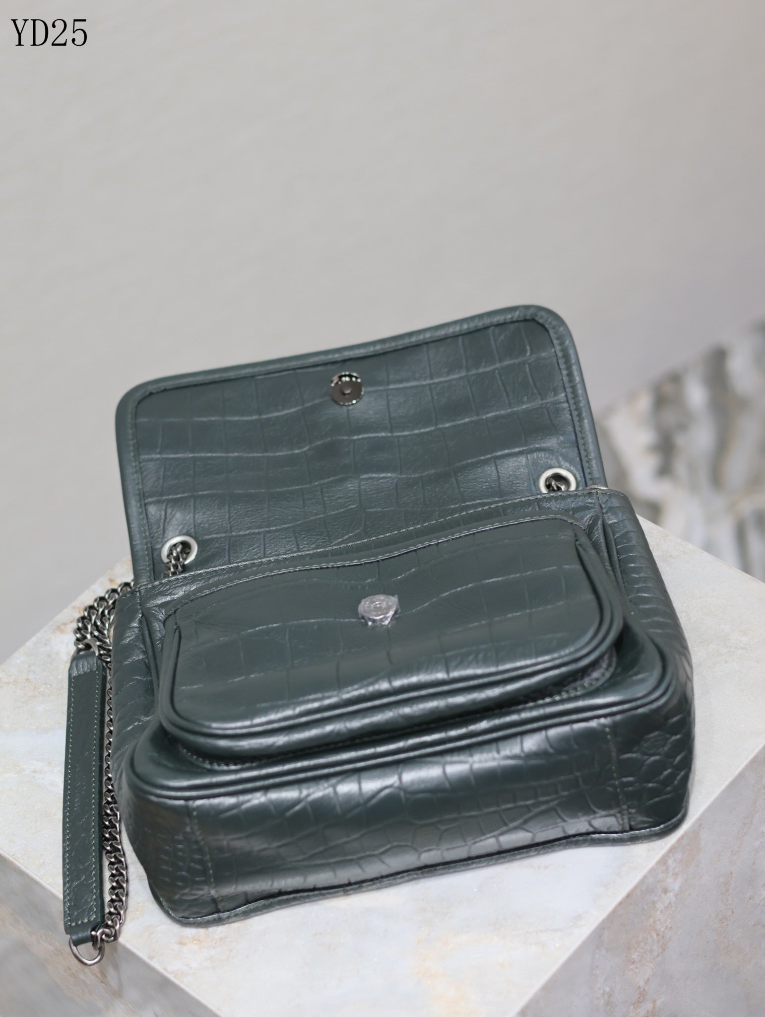 Niki Medium Patent Leather Shoulder Bag