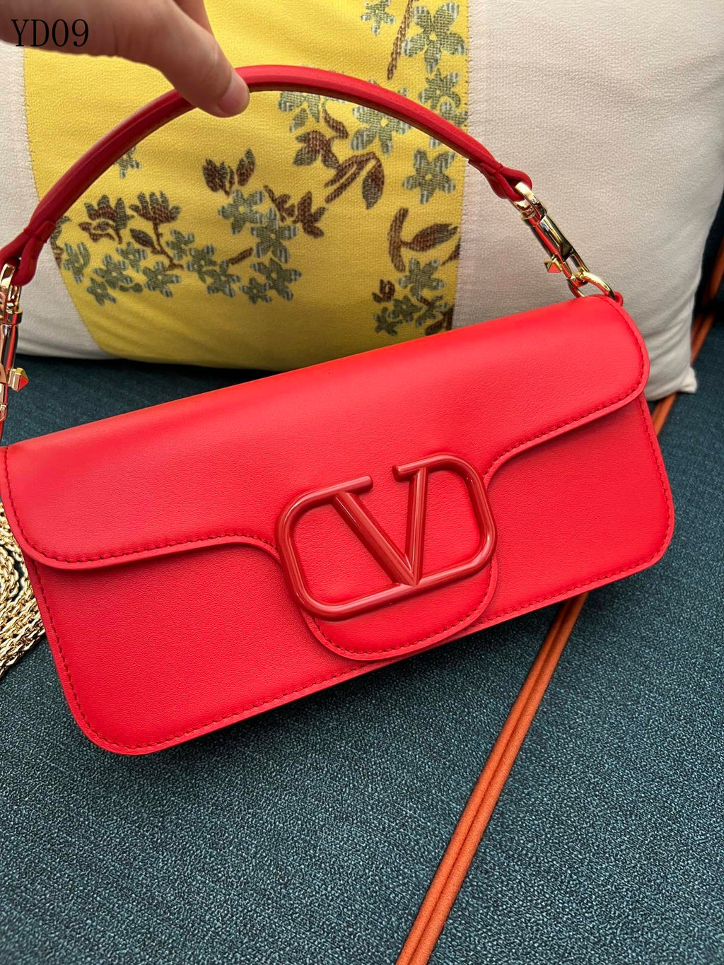 Garavani VLogo Signature Bag