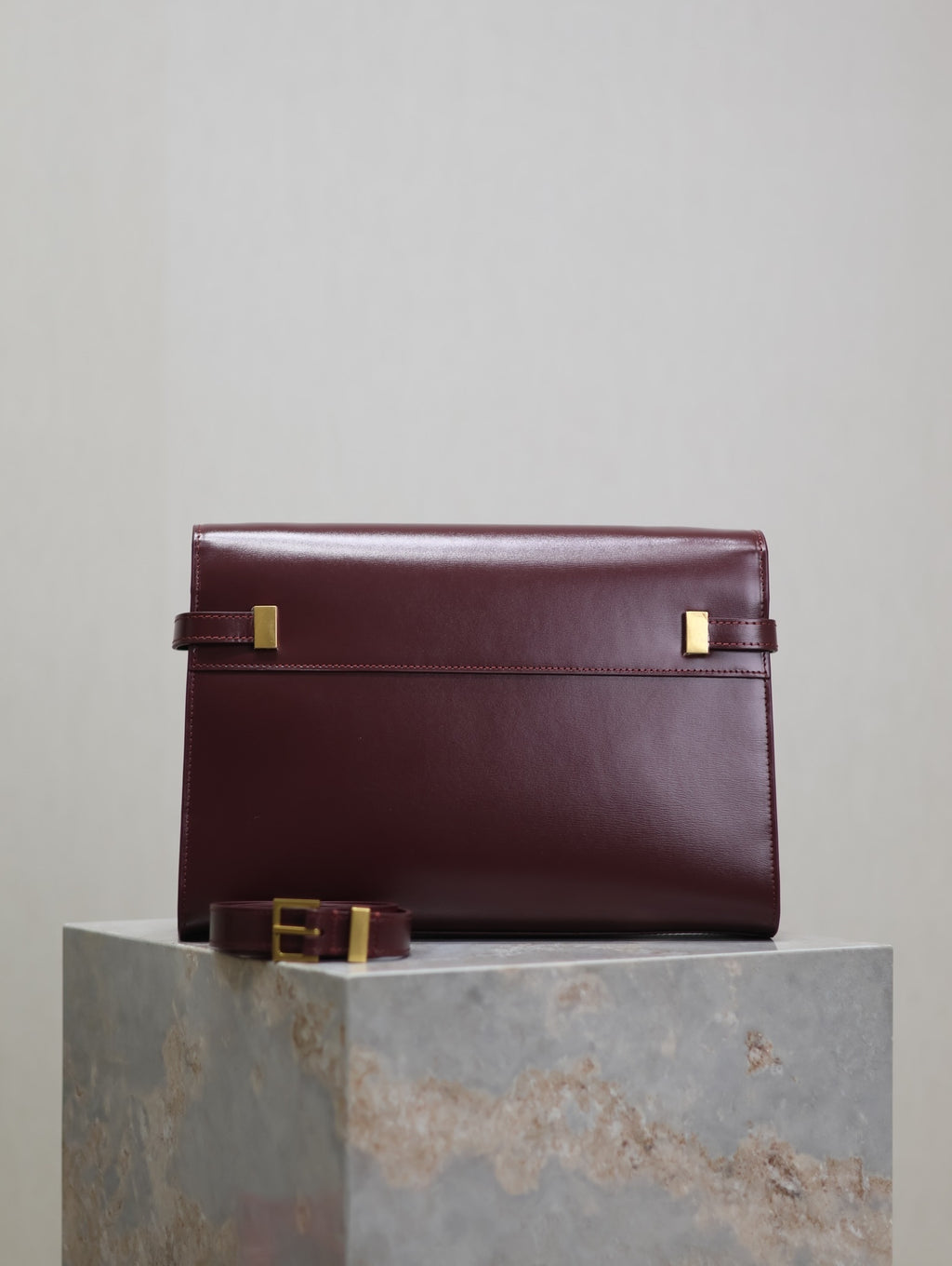 Crocodile-Embossed Leather Chain Bag