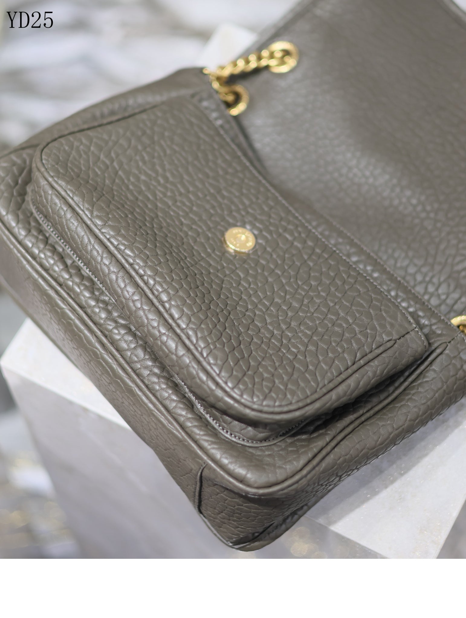 Niki Medium Shoulder Bag