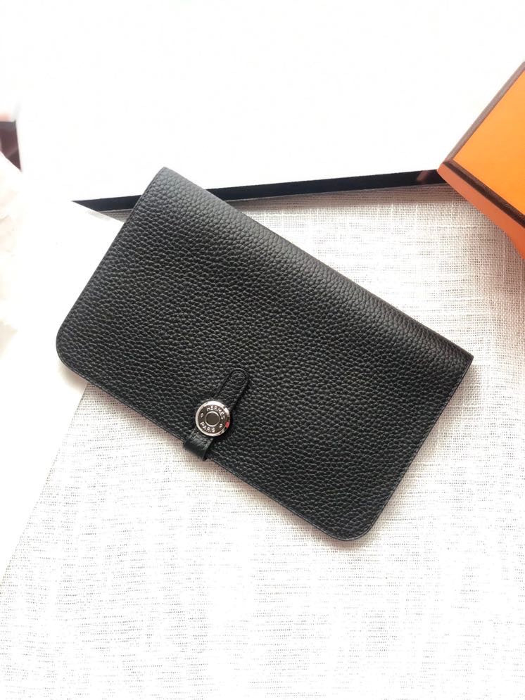 Dogon Long Wallet Togo Leather